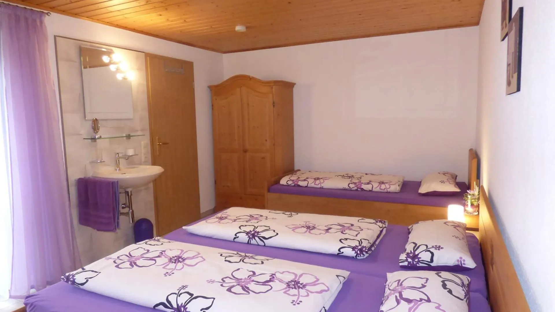 Holiday home Ferienhaus Sylvia Beim Waldrand Goessweinstein